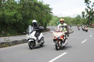 Bervakansi Ria dalam PCX Vacation
