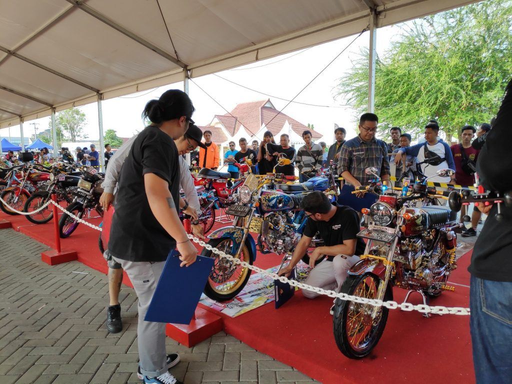 Ratusan Modifikator Ikuti Ajang Honda Modif Contest 2019 Seri Solo