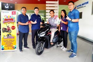 Astra Motor NTB serahkan 1 Unit Honda Vario 125, Grand Prize Event Roadshow Honda Everywhere Periode I