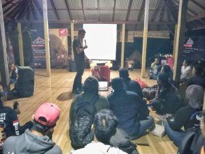 Workshop Jurnalistik “Cerdas di Internet” Untuk Komunitas Honda Bali