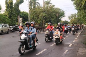 Keseruan Touring Couple Puluhan Konsumen Honda BeAT dan Scoopy