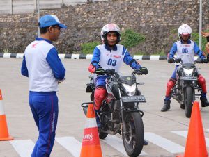 Menuju Kompetisi Safety Riding Nasional, Astra Motor Bali Seleksi Puluhan Komunitas Honda