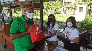 Astra Motor Bali dan Dealer Asia Motor, Berbagi Kepada Pekerja Pariwisata di Sanur