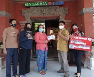 Dealer Honda 63 Singaraja, Bagikan 30 Paket Sembako dan 500 Masker Untuk Masyarakat