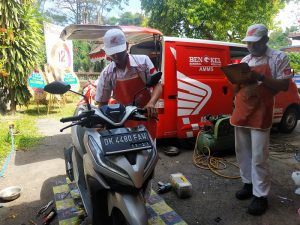 Honda Gelar Servis Gratis untuk Karyawan Bali Express