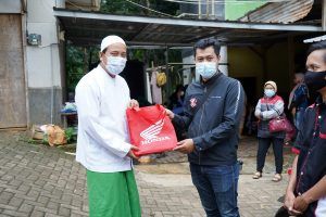 Peduli Sesama, Komunitas Honda BeAT di Semarang Berikan Bantuan  ke Panti Asuhan