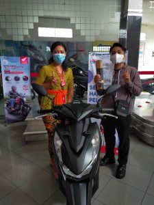 Promo Tumpek Landep, Dealer MFM Sakah Berikan Bonus Sarana Sembahyang