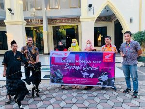 Dealer Astra Motor NTB Serahkan Puluhan Hewan Qurban di Hari Idul Adha